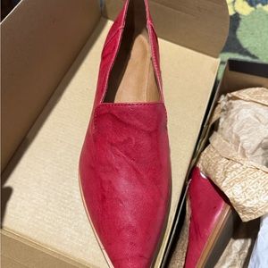 Frye flats